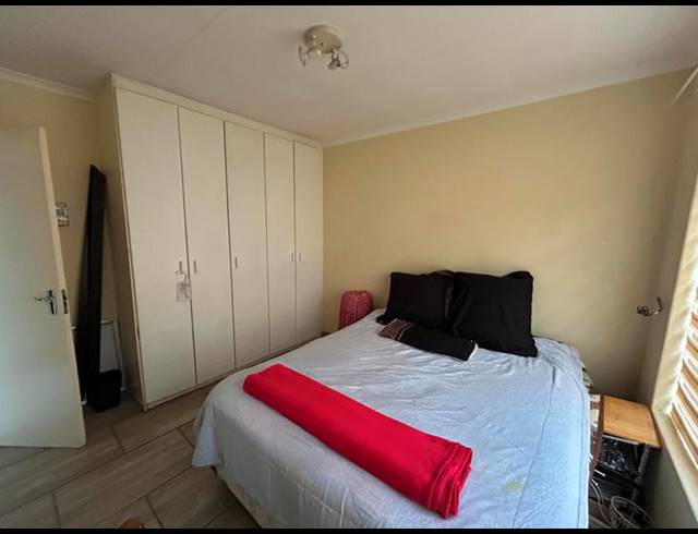 2 BEDROOM PROPERTY TO RENT IN KOSMOSDAL